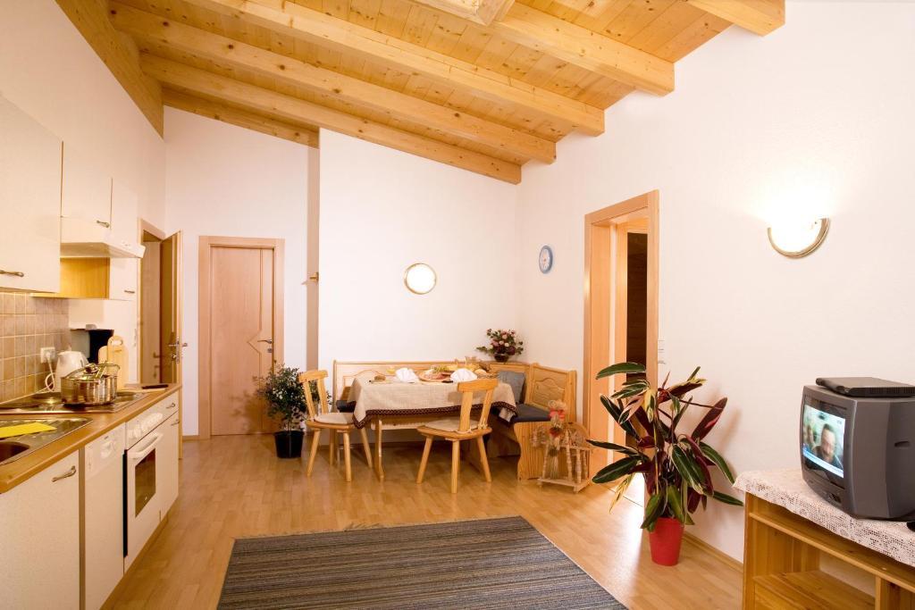 Apartamento Haus Weidmannsheil Längenfeld Habitación foto